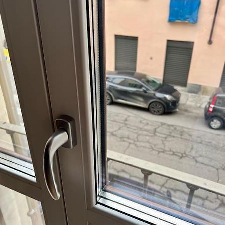 Casa Sassari - Vicino Porta Susa F.S. Turín Exteriér fotografie