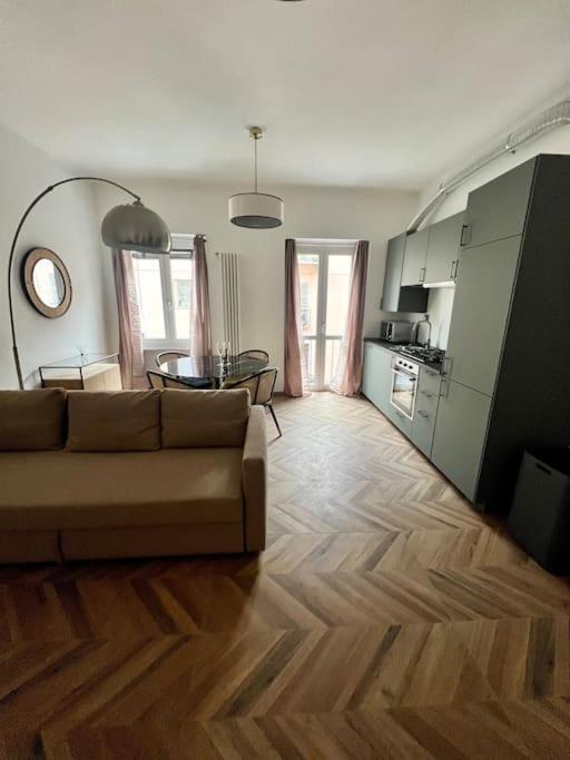 Casa Sassari - Vicino Porta Susa F.S. Turín Exteriér fotografie